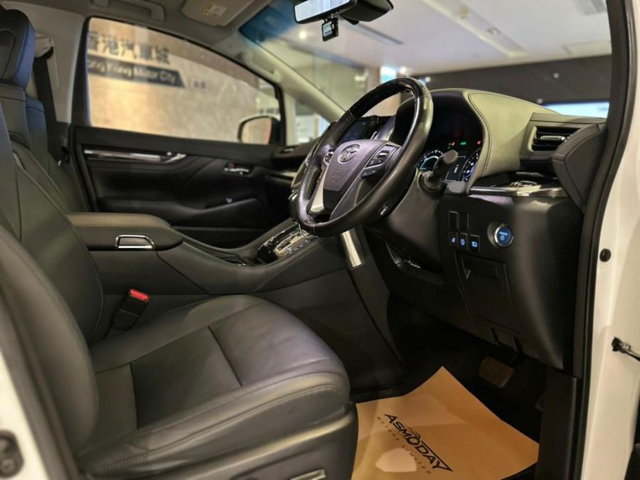 Alphard 2.5 Hybrid SRC Modellista - Image 3